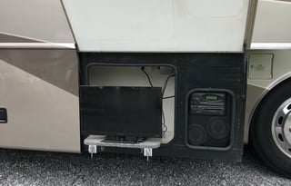 2005 Fleetwood Discovery 39S