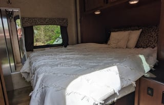 Fur Baby Friendly Fully Loaded Jayco RV