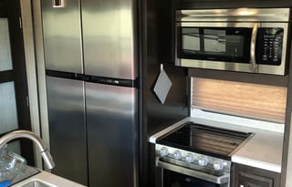 The Big Adventure-Toy hauling Glamper