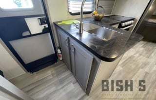 Family/Group Friendly - 2022 Tracer 24DBS