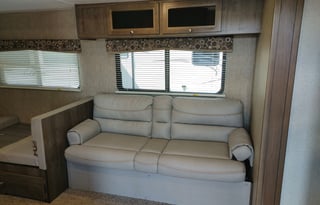 2018 Dutchmen RV Coleman Lantern Series 262BH