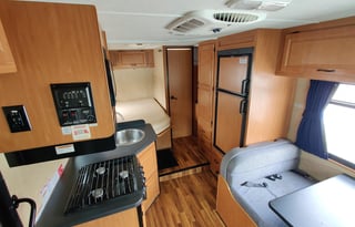 Clean and Cozy 2017 Thor Majestic