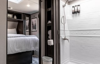 Fully Equipped for Adventure! (Pets welcome)