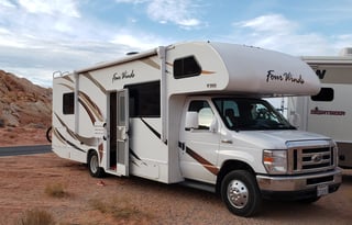 Arie's 2019 Thor Four Winds 29 foot C class