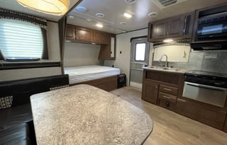 Heartland Trail Runner 28TH Toy Hauler