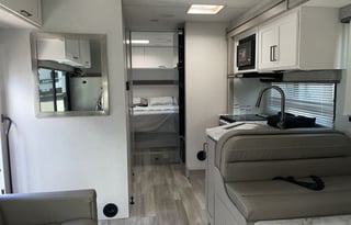ZWS Luxury Rentals Brand New 2026 Thor Geneva 28VT