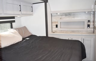 Haul Your Toys in Style–Luxury Toy Hauler for Rent