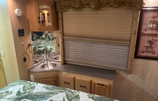 2005 Fleetwood RV Excursion 39s