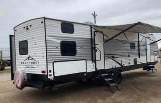 2021 EAST TO WEST Della Terra 312BH 38FT
