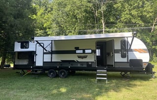 2021 Forest River Wildwood w/ bunk house
