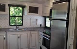 Cougar 5th Wheel Camper