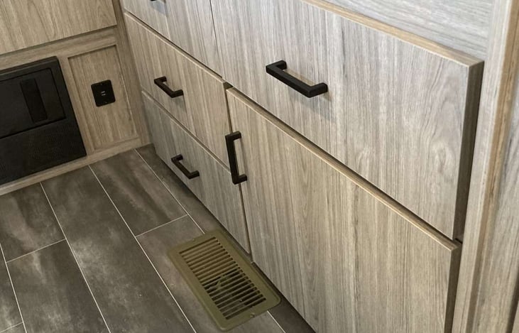 Private bunk room storage