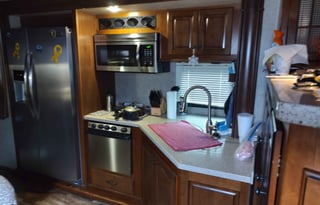 Sweet Serenity Heartland BigHorn - 5 Slide Outs