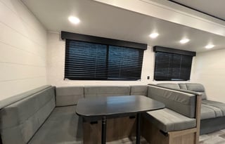 2025 BRAND NEW! Jayco Jay Flight SLX 321BDS