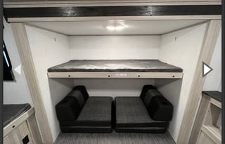 2021 Heartland Sundance Ultra Lite 324 BH