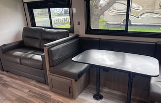 2024 Jayco  33ft Bunk house  (Delta Diamond)