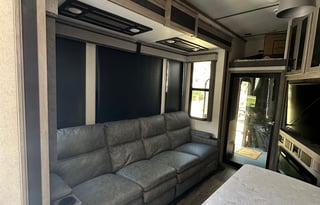 2021 Keystone RV Raptor 352