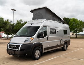 Winnebago Solis 59PX