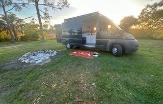 Jane's Island Venture Vans