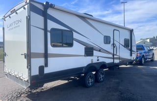 Adventure-Ready Toy Hauler – PETS WELCOME!
