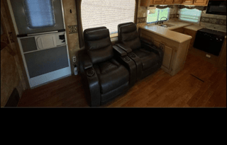 Island Oasis by Get Lost RV Rentals, LLC