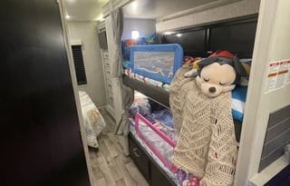 2023 Entrega Odessy with Bunks and Wifi - June Sky