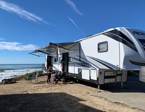 Forest River RV Vengeance Rogue Armored VGF4007G2