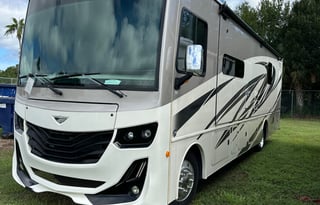 Fortis 33HB w/ Delivery, Sleeps 6-8