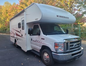 Winnebago Outlook 22C