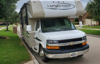 2 AC Units & 5 TVs! Satellite Dish & Dual Battery.