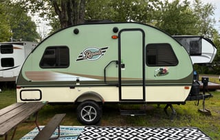 Stefanie's Family Adventure Awaits Camper Rental