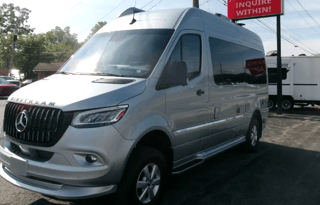 CLEAN AND COZY 2026 Airstream
