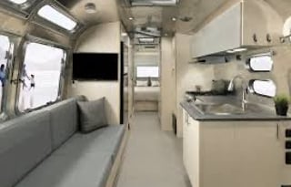 2024 Airstream RV Flying Cloud 27 FB