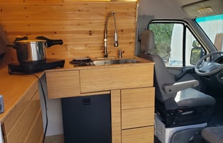 2006 HiRoof Sprinter - 2019 Conversion