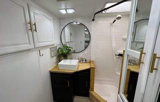 Cozy Shabby Chic, w/ Outdoor Ktchn