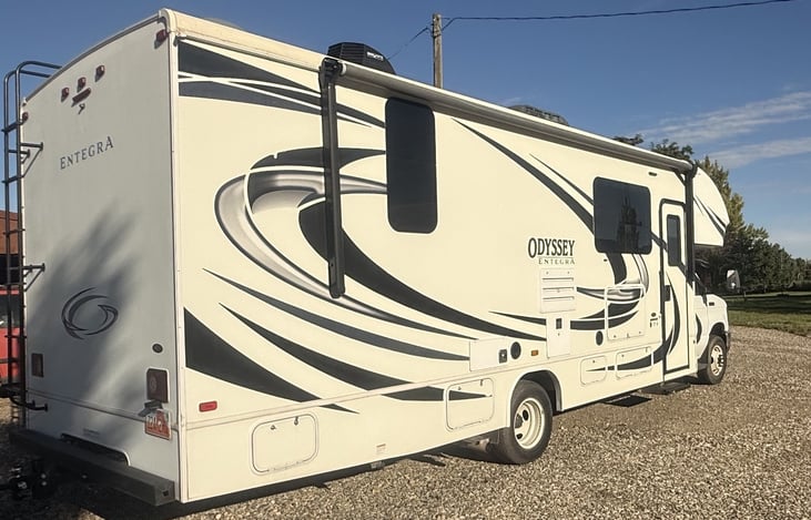 Odyssey Entregra 27U-Drivers side