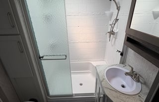 2021 Dutchmen 2503REF – Modern and Comfortable