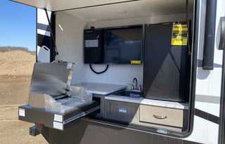 2021 EAST TO WEST Alta 3150KBH