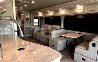 2023 Fleetwood RV Bounder 35K