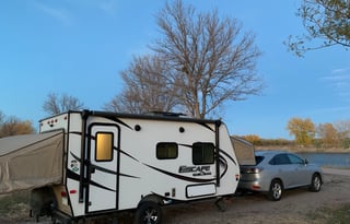 2017 KZ Escape Kid Approved Pet Friendly Lightweight Expandable RV Rental