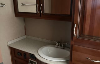 2016 Holiday Rambler Vacationer 35DK