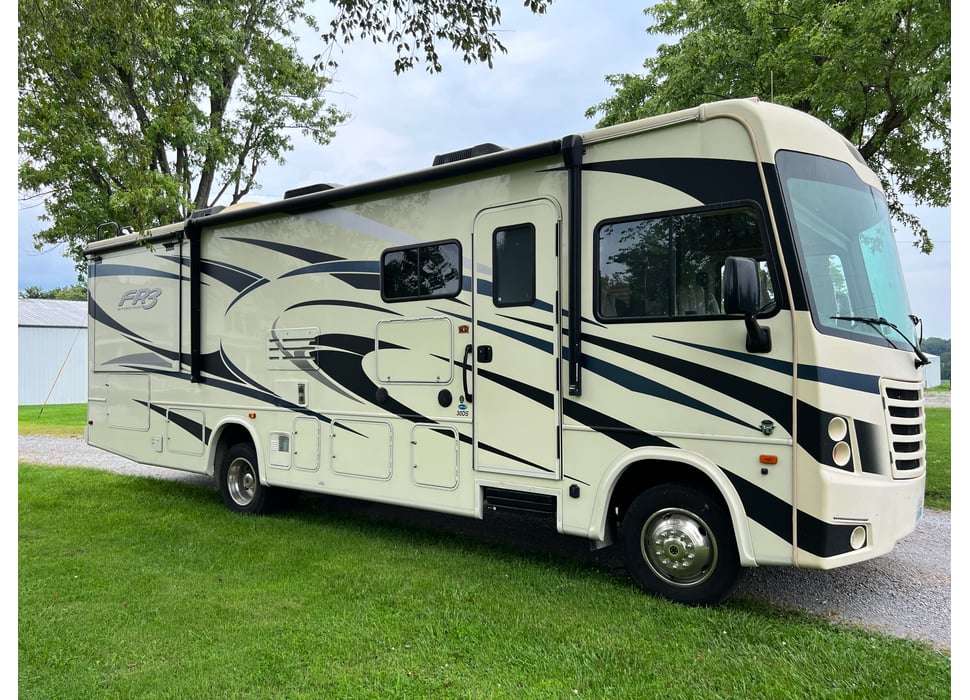 Class A Motor Home rentals in Rosiclare