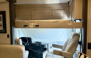 Convenience Rv's Riviera