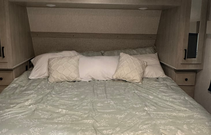 King bed with foam mattress