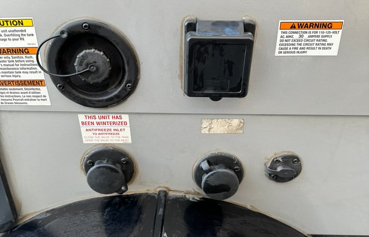 Water/Electric hook ups