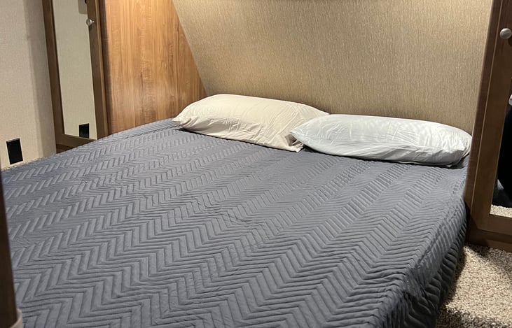 Awesome storage underneath bed, as well as cupboards next to the bed