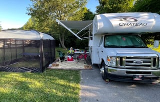 Cozy 2022 Motorhome 24ft with Queen Bed Slideout