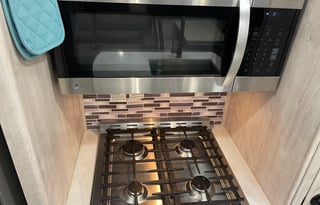 2022 Sandpiper Luxury 388BHRD