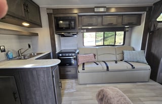 RV BNB - Home On the Road!