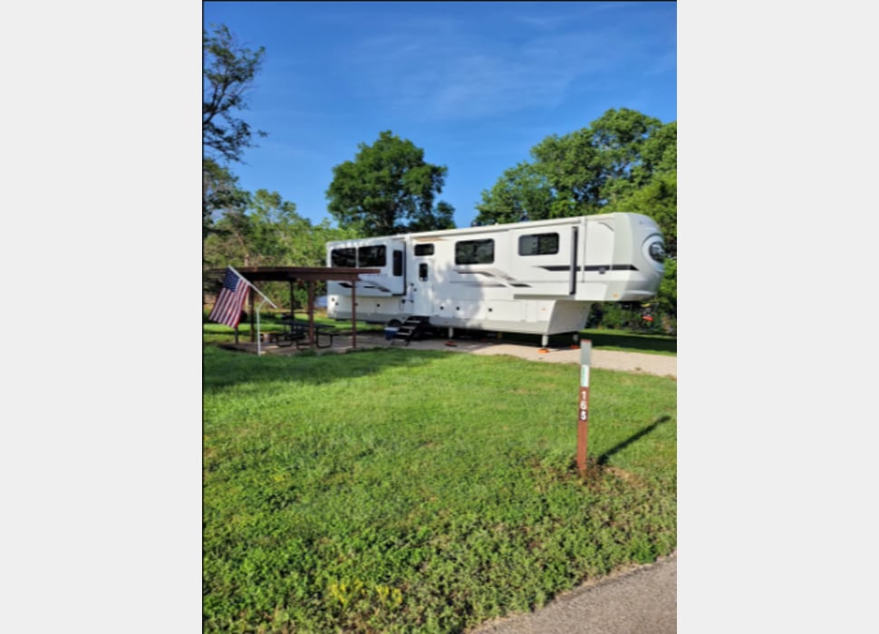 Fifth Wheel rentals in Baker